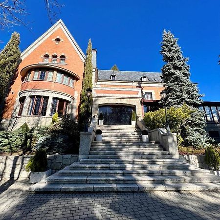 Palacio De Miraflores Мірафлорес-де-ла-Сьєрра Екстер'єр фото